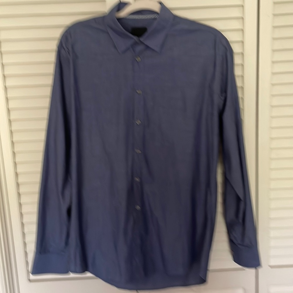 Nicole Miller Blue Lightweight Button-down, Large